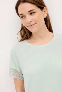 Pijama ligero camiseta manga corta y pantalón capri ancho verde