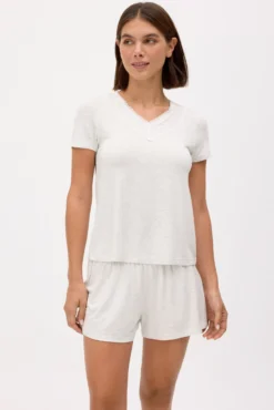 Pijama ligero camiseta manga corta y pantalón corto gris