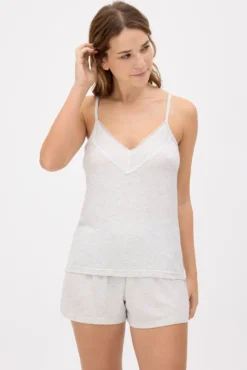 Pijama ligero camiseta tirantes y pantalón corto gris