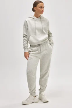 Sudadera con capucha ajustable interior afelpado gris