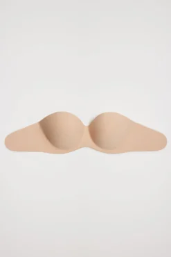 Sujetador adhesivo con push-up ligero nude