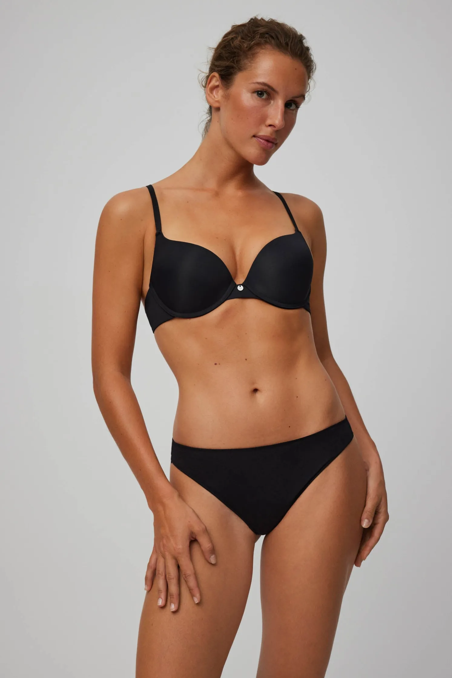 Tanga básico algodón negro