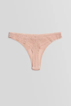 Tanga invisible con encaje nude