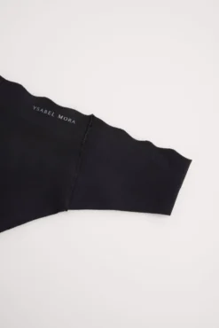 Tanga láser negro