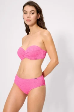 Top bikini push-up textura rosa copa C