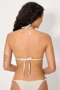 Top bikini triángulo tejido calado marfil copa B