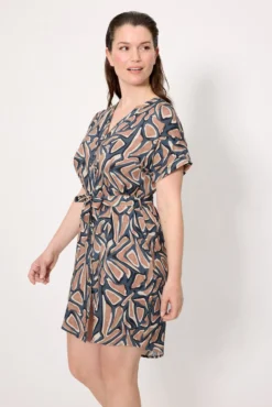 Vestido camisero manga corta estampado