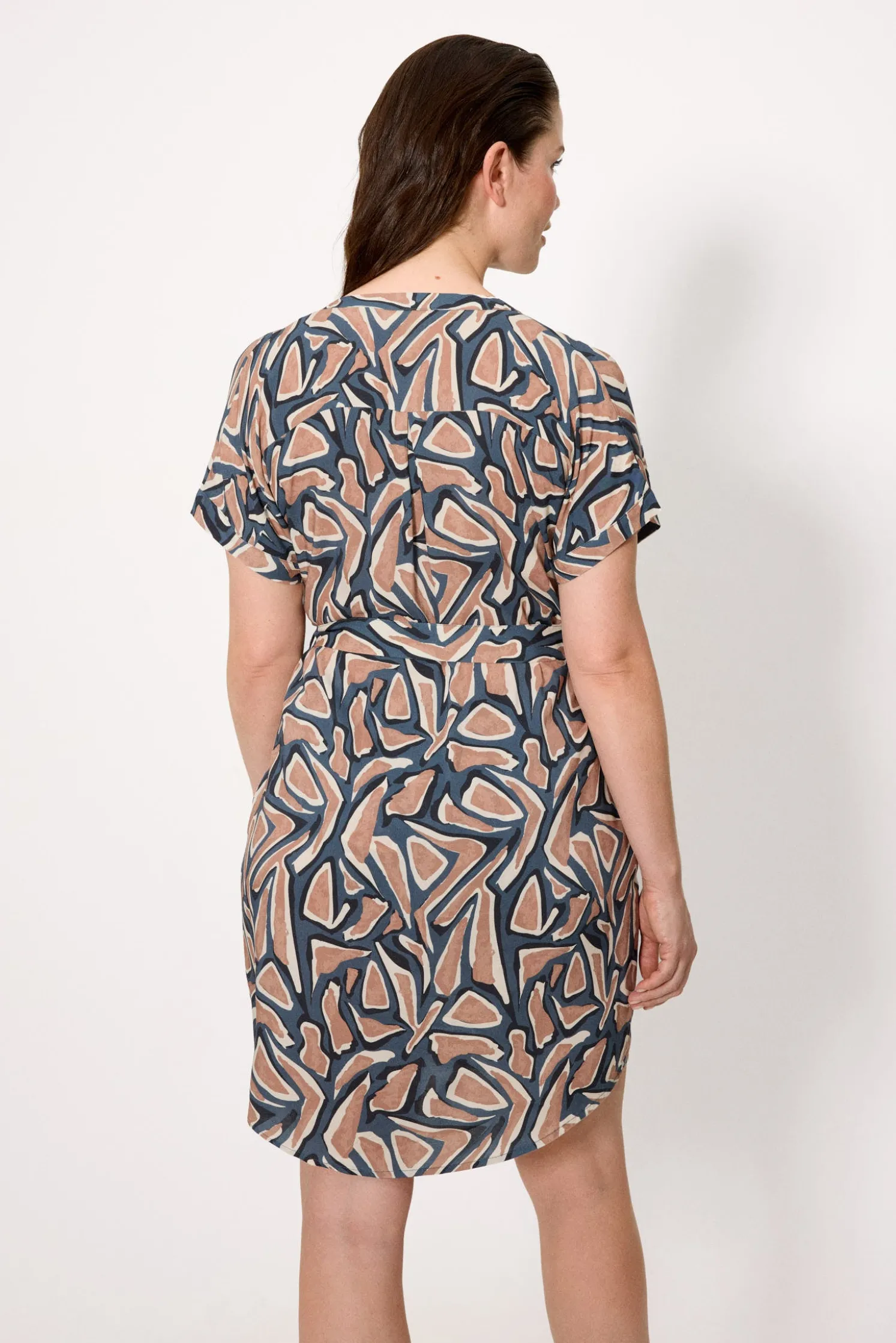 Vestido camisero manga corta estampado