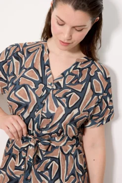 Vestido camisero manga corta estampado