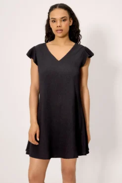 Vestido corto ligero negro