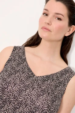 Vestido corto tirantes estampado