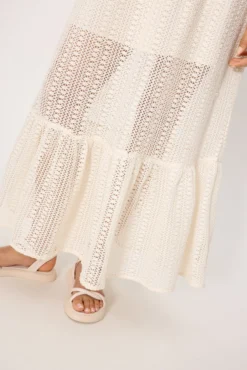 Vestido largo calado con forro interior marfil