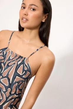 Vestido largo tirantes estampado