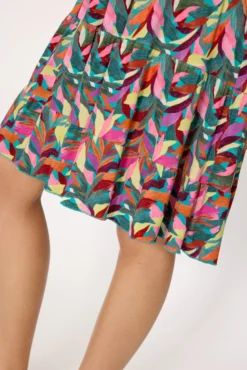 Vestido manga corta trabillas estampado