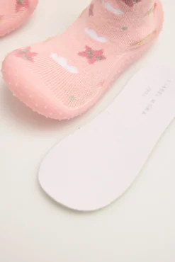 Zapatilla calcetín estampado arcoiris y estrellas