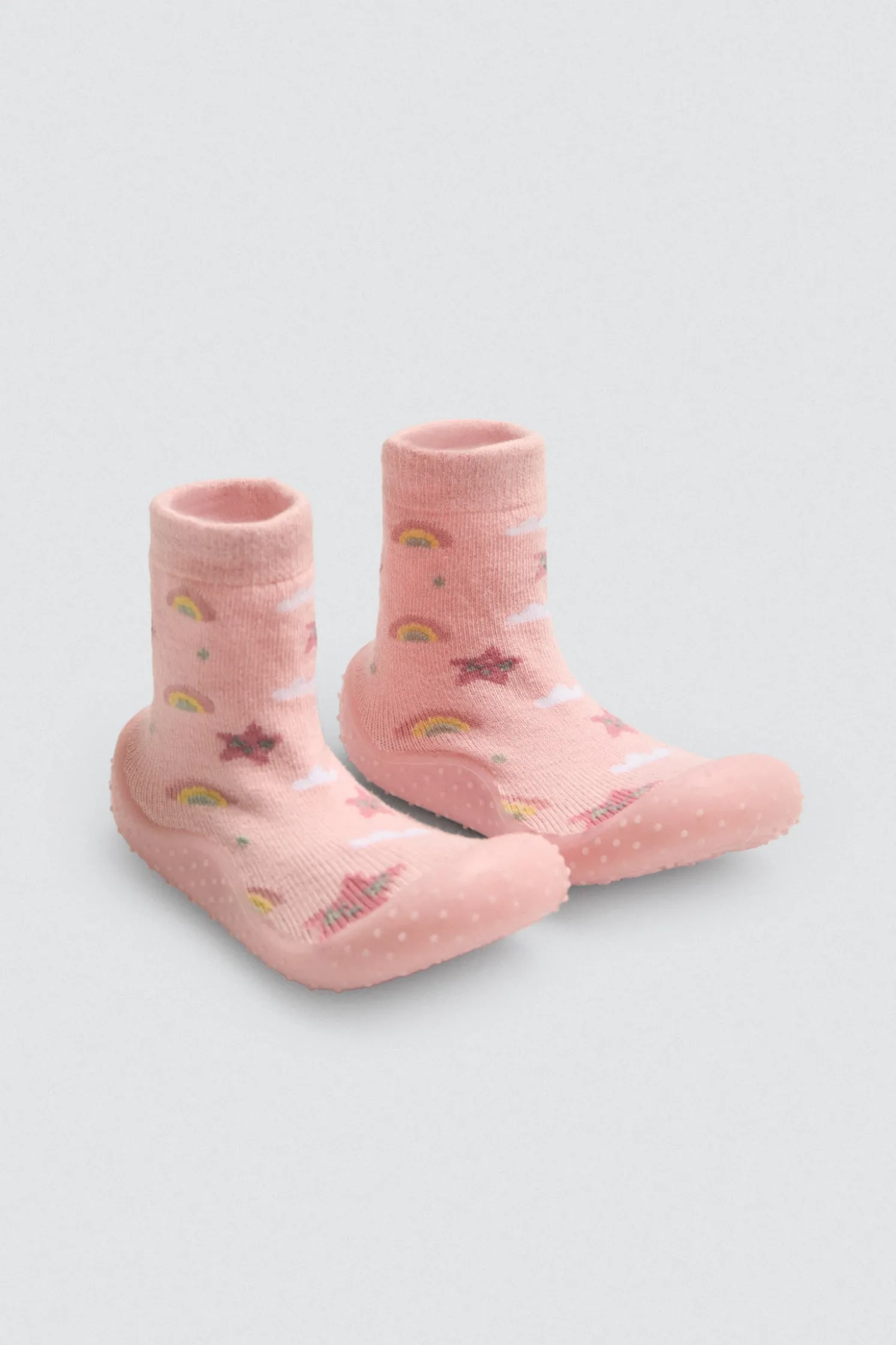 Zapatilla calcetín estampado arcoiris y estrellas