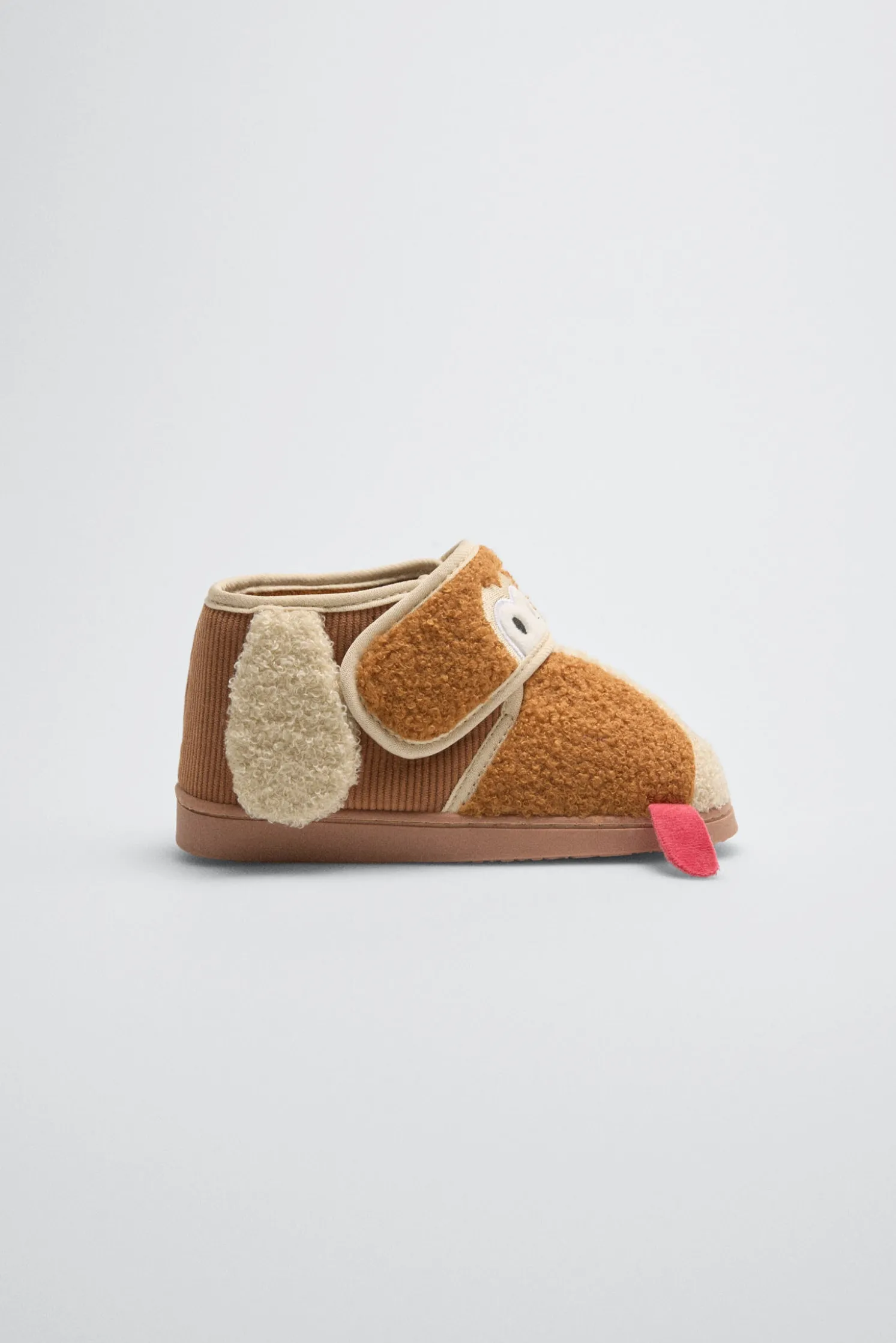 Zapatillas de casa infantiles perro con detalles 3D